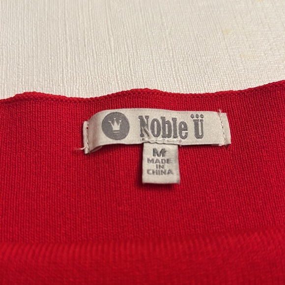 Noble U Red Off Shoulder Top - Picture 4 of 5